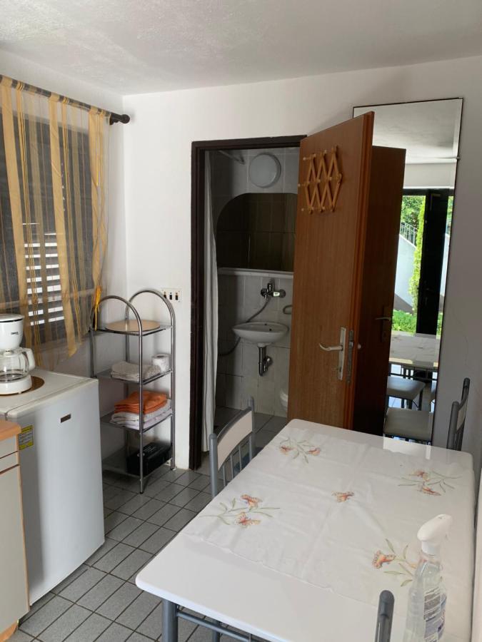 Apartments Peace&Love 巴斯卡 外观 照片